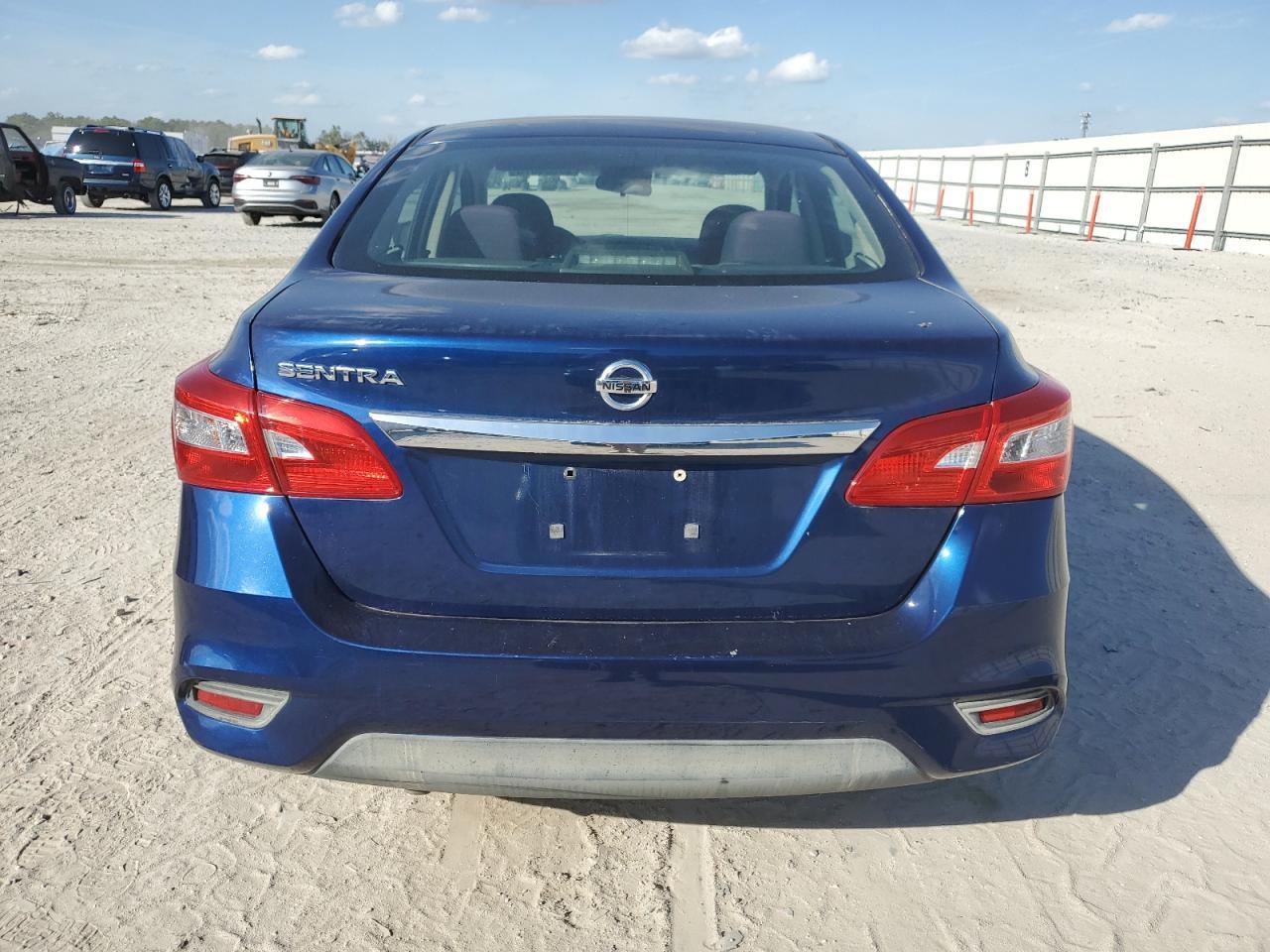 2017 NISSAN SENTRA S - Фото 6