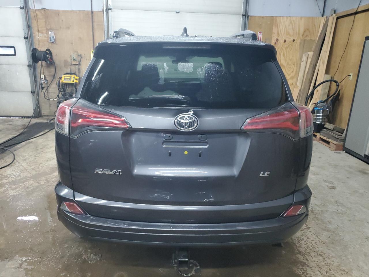 2018 TOYOTA RAV4 LE - Image 6