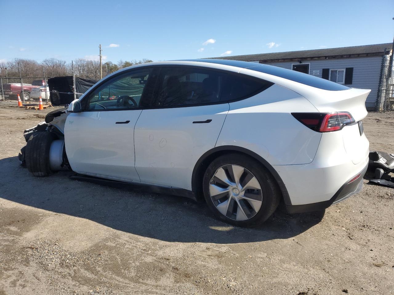 2023 TESLA MODEL Y - Image 2