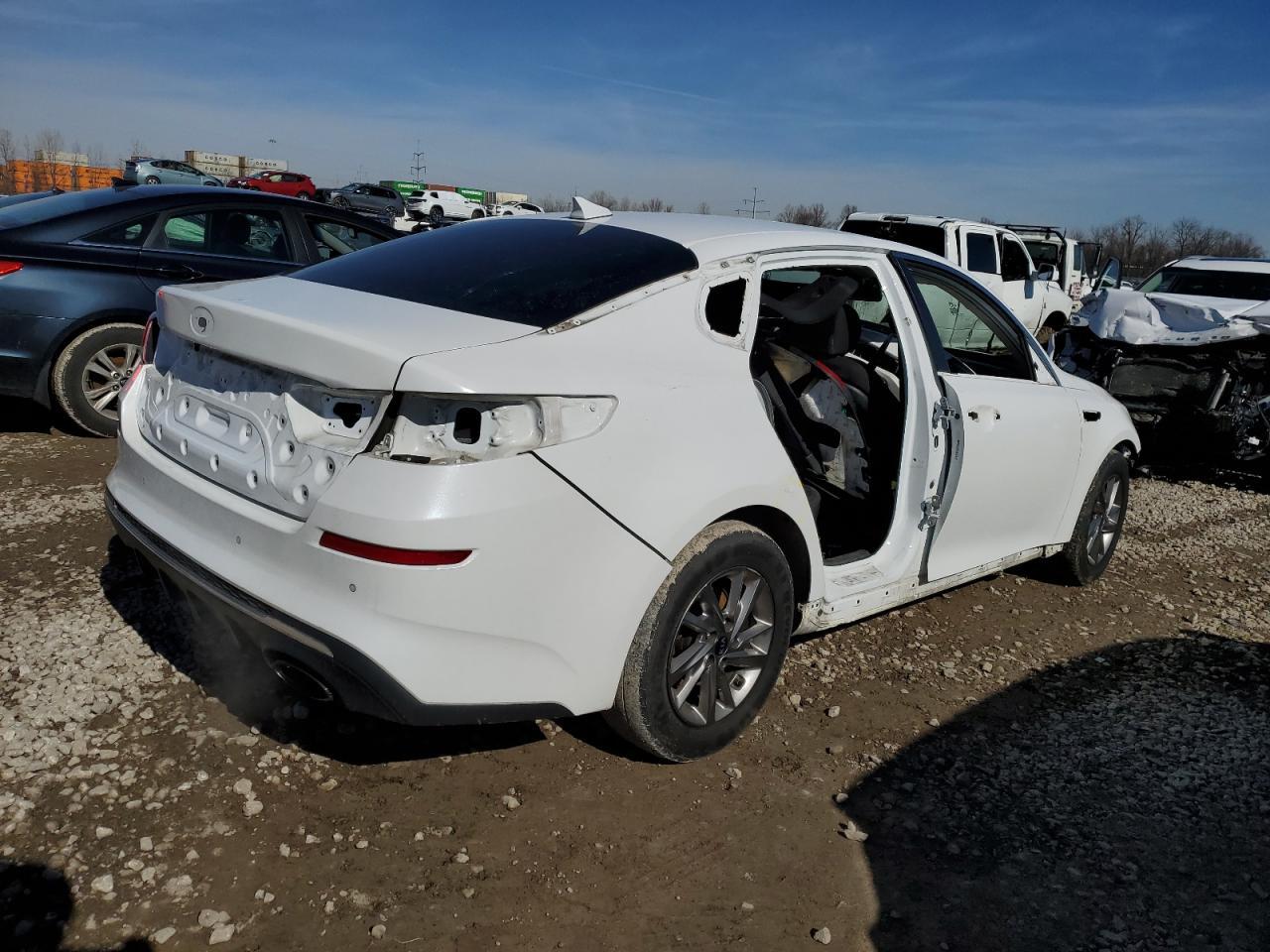 2019 KIA OPTIMA LX - Фото 3