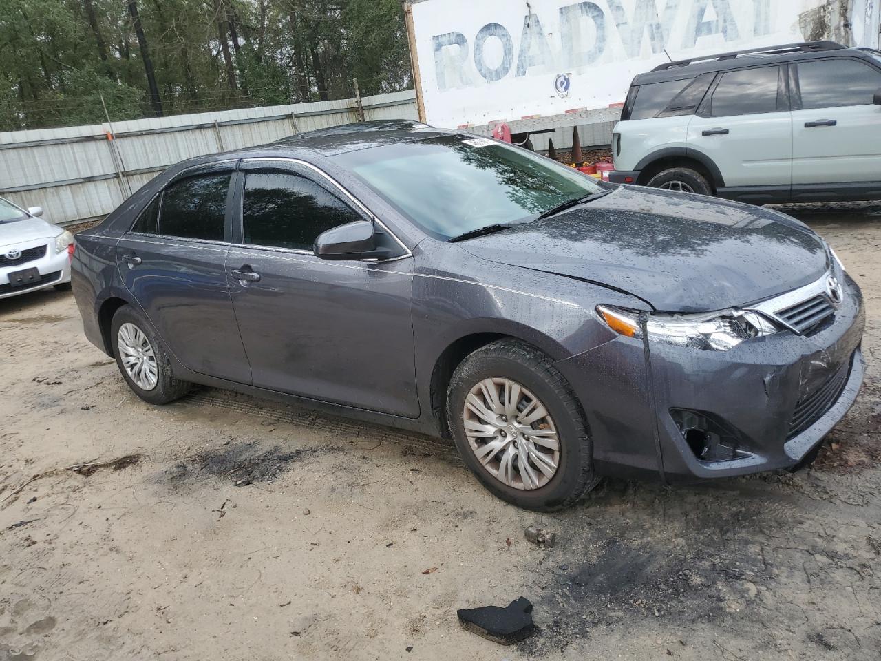 2014 TOYOTA CAMRY L - Фото 4