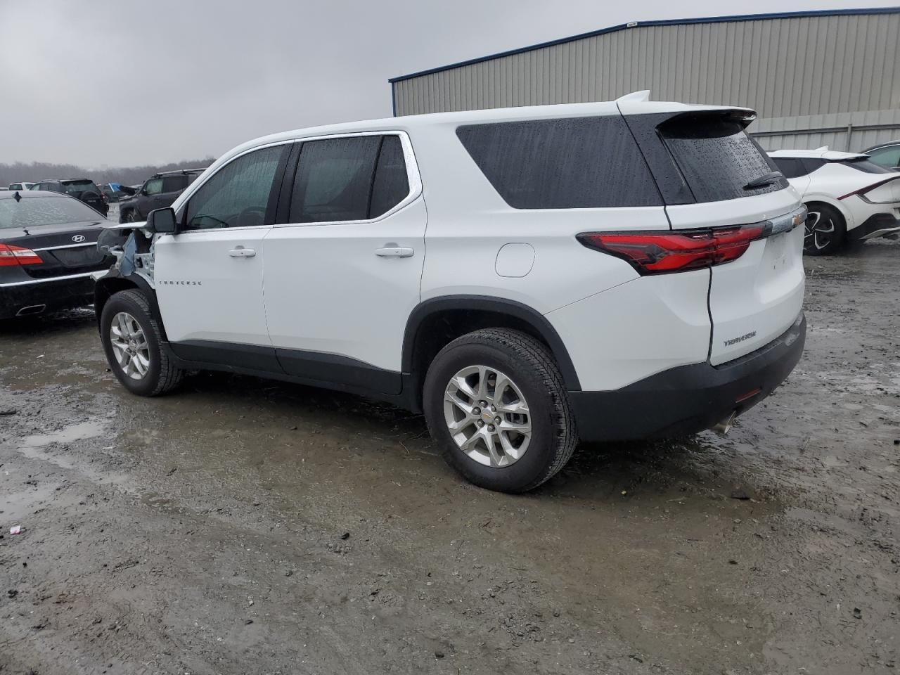 2023 CHEVROLET TRAVERSE L - Фото 2