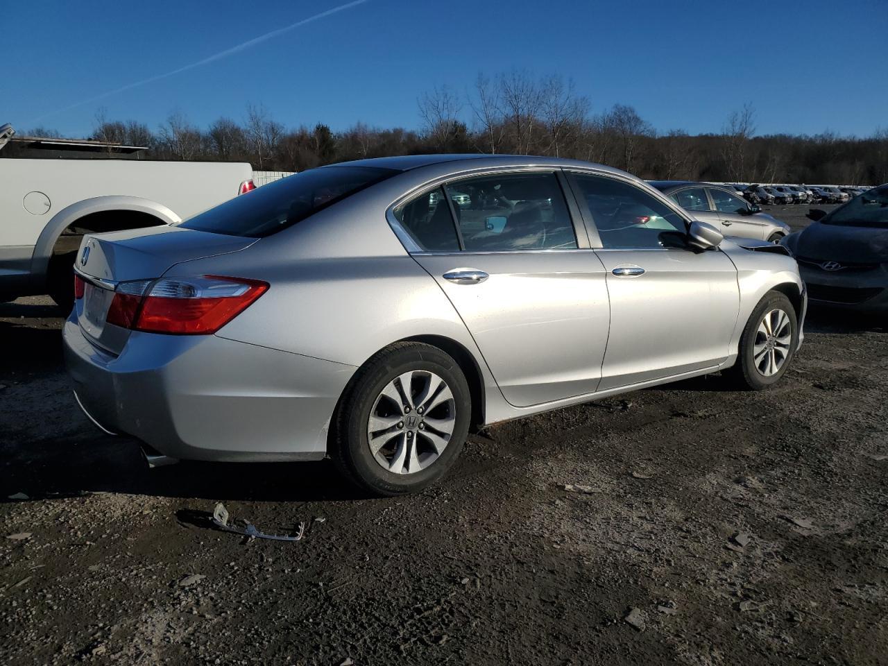 2014 HONDA ACCORD LX - Image 3