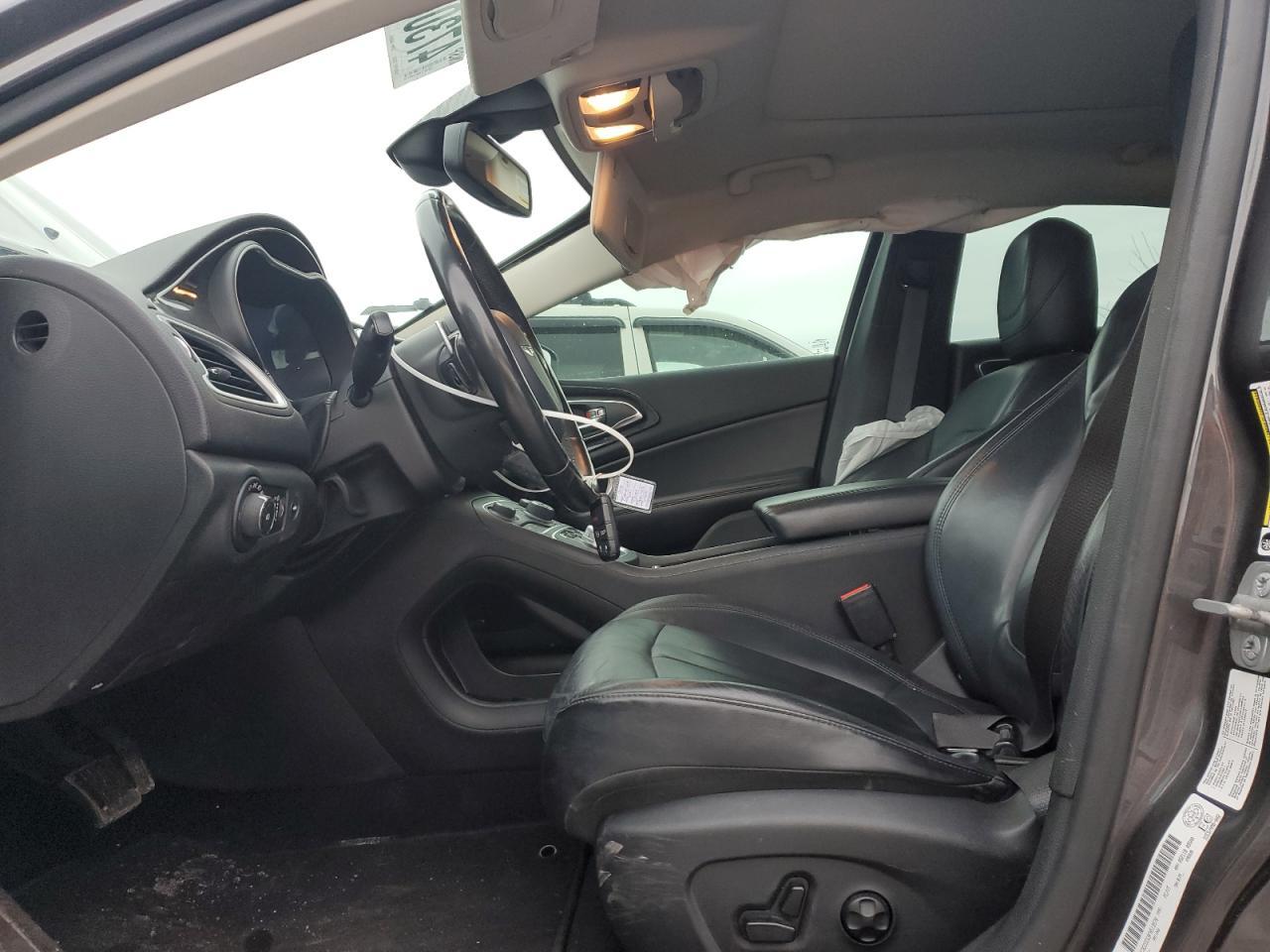 2015 CHRYSLER 200 C - Фото 7