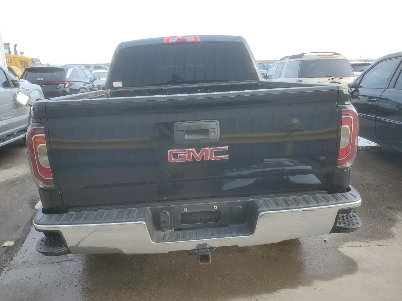 2018 GMC SIERRA K15 - Image 6
