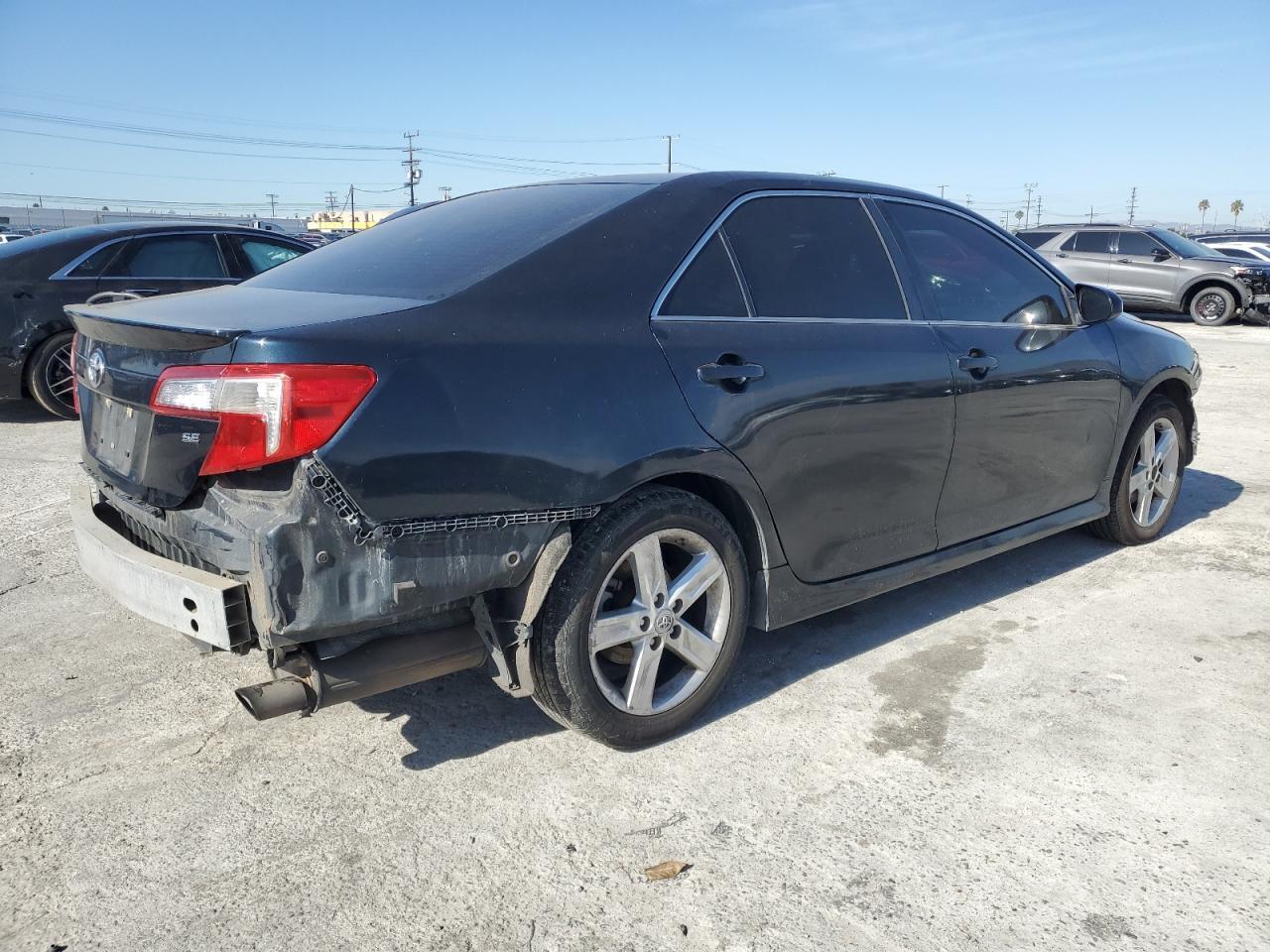 2014 TOYOTA CAMRY L - Image 3