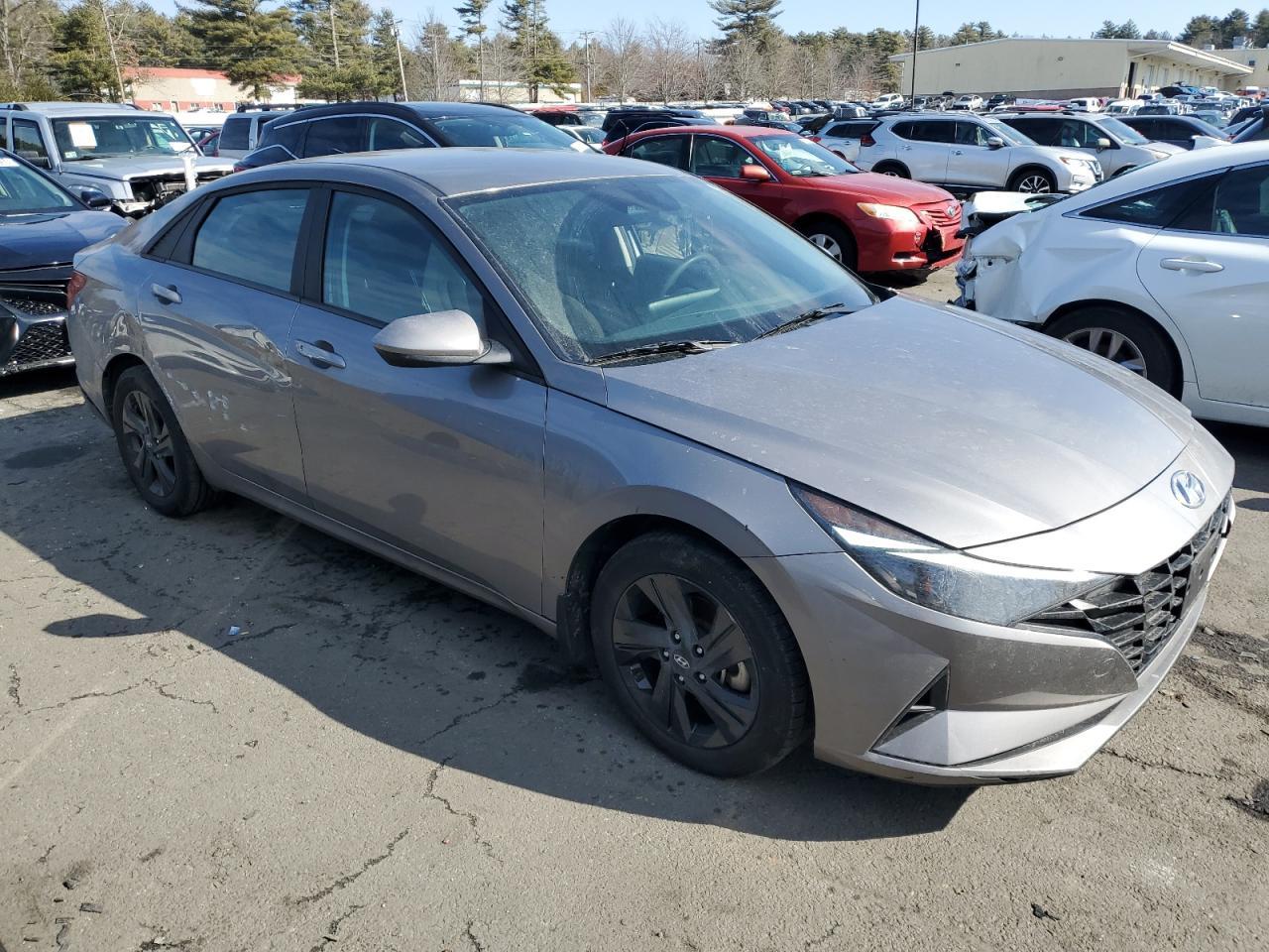 2023 HYUNDAI ELANTRA SE - Image 4