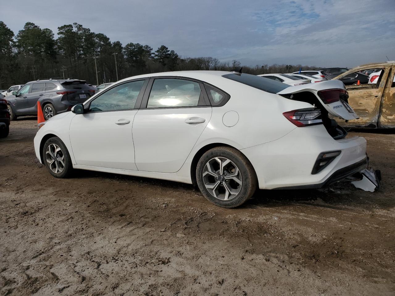2021 KIA FORTE FE - Фото 2