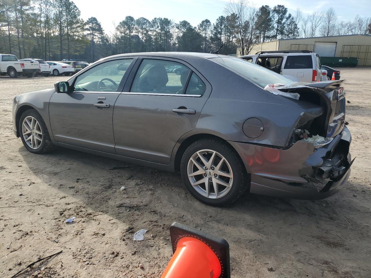 2012 FORD FUSION SEL - Image 2