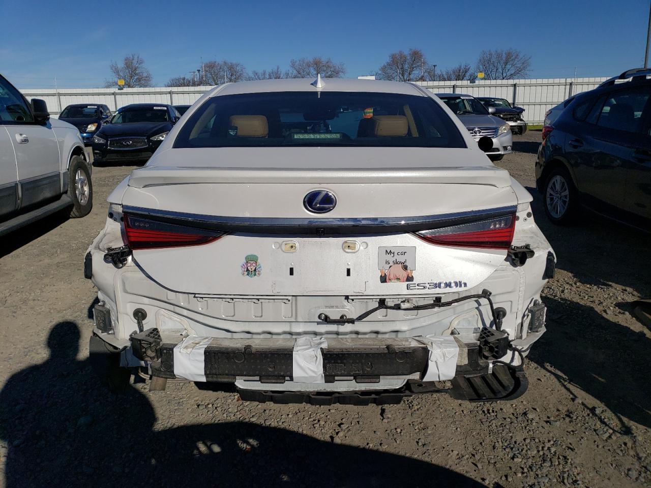 2022 LEXUS ES 300H BA - Фото 6