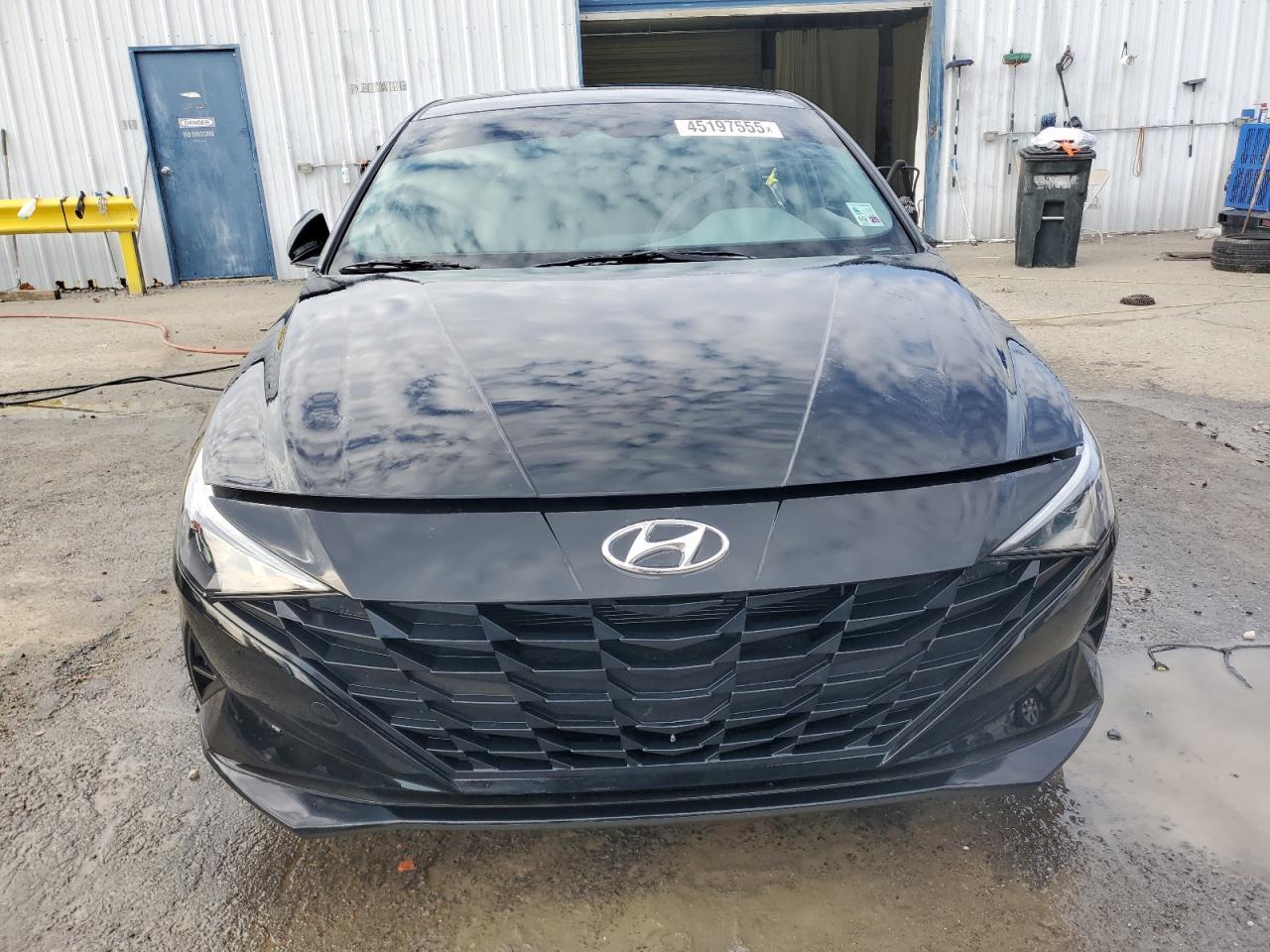 2023 HYUNDAI ELANTRA SE - Фото 5