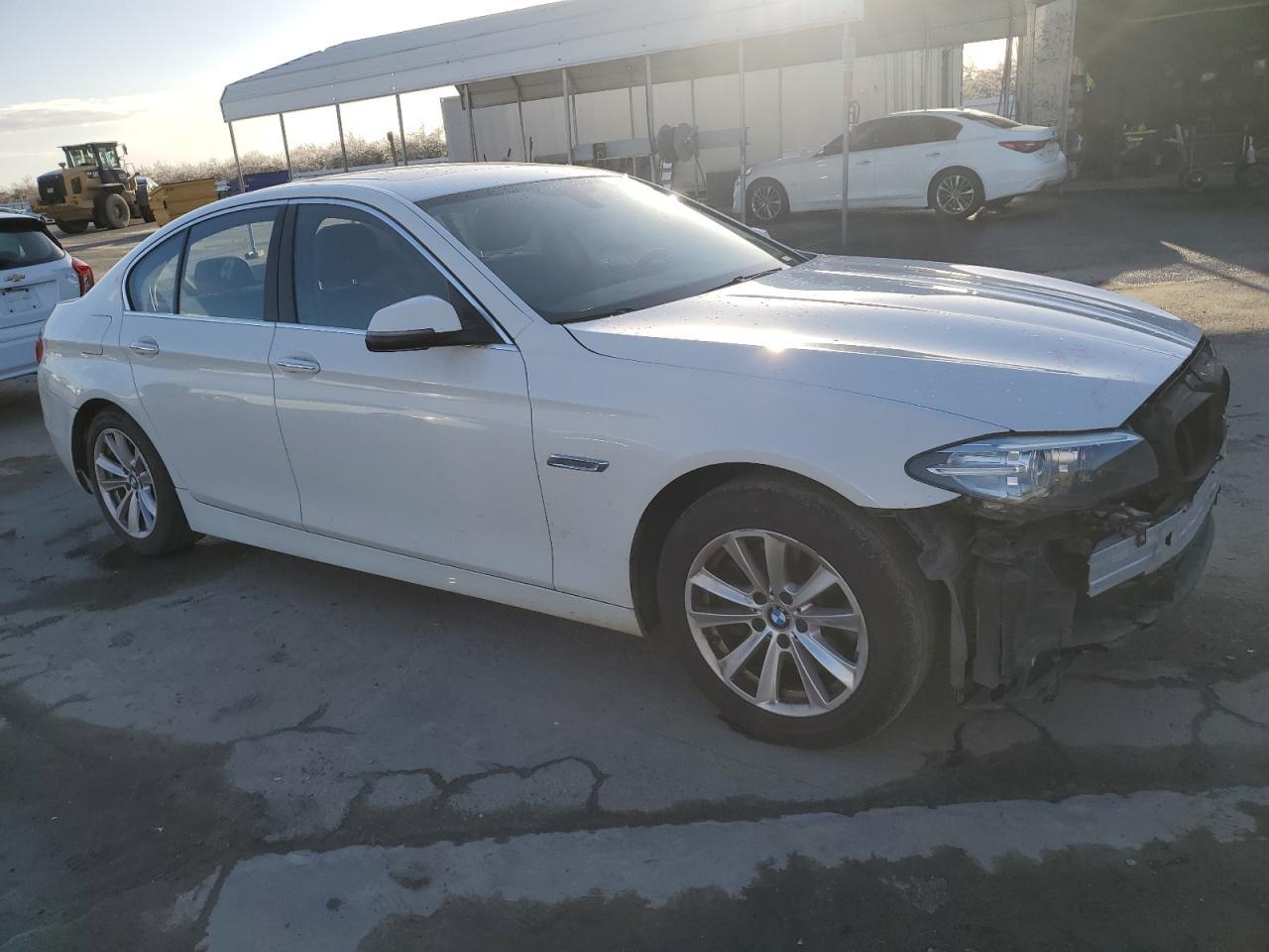 2016 BMW 528 I - Image 4