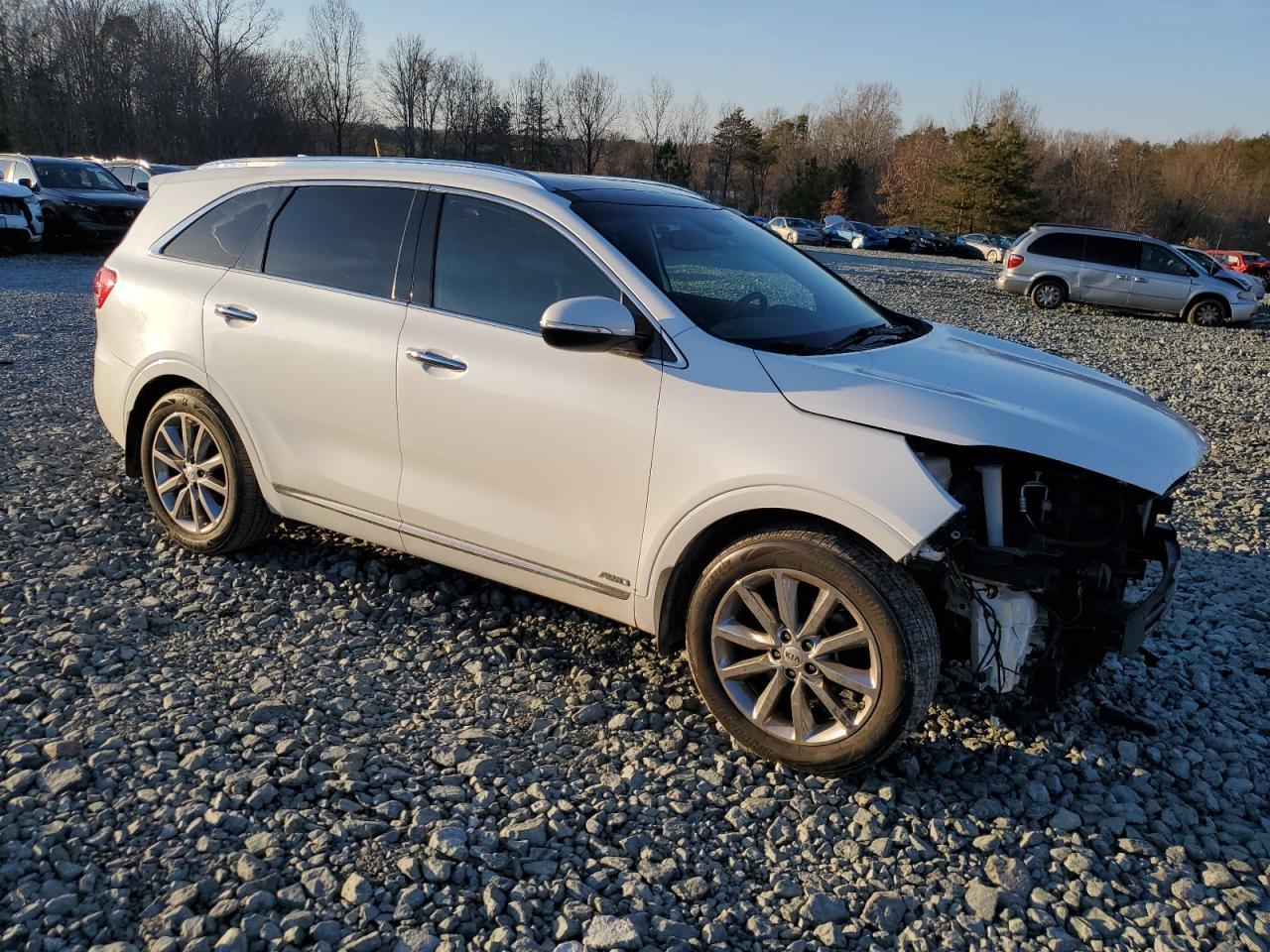 2016 KIA SORENTO SX - Image 4