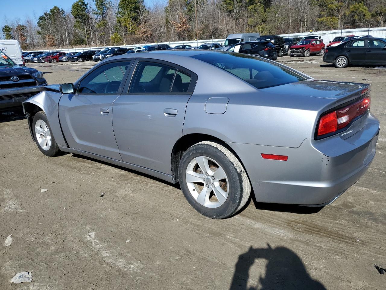 2014 DODGE CHARGER SE - Image 2
