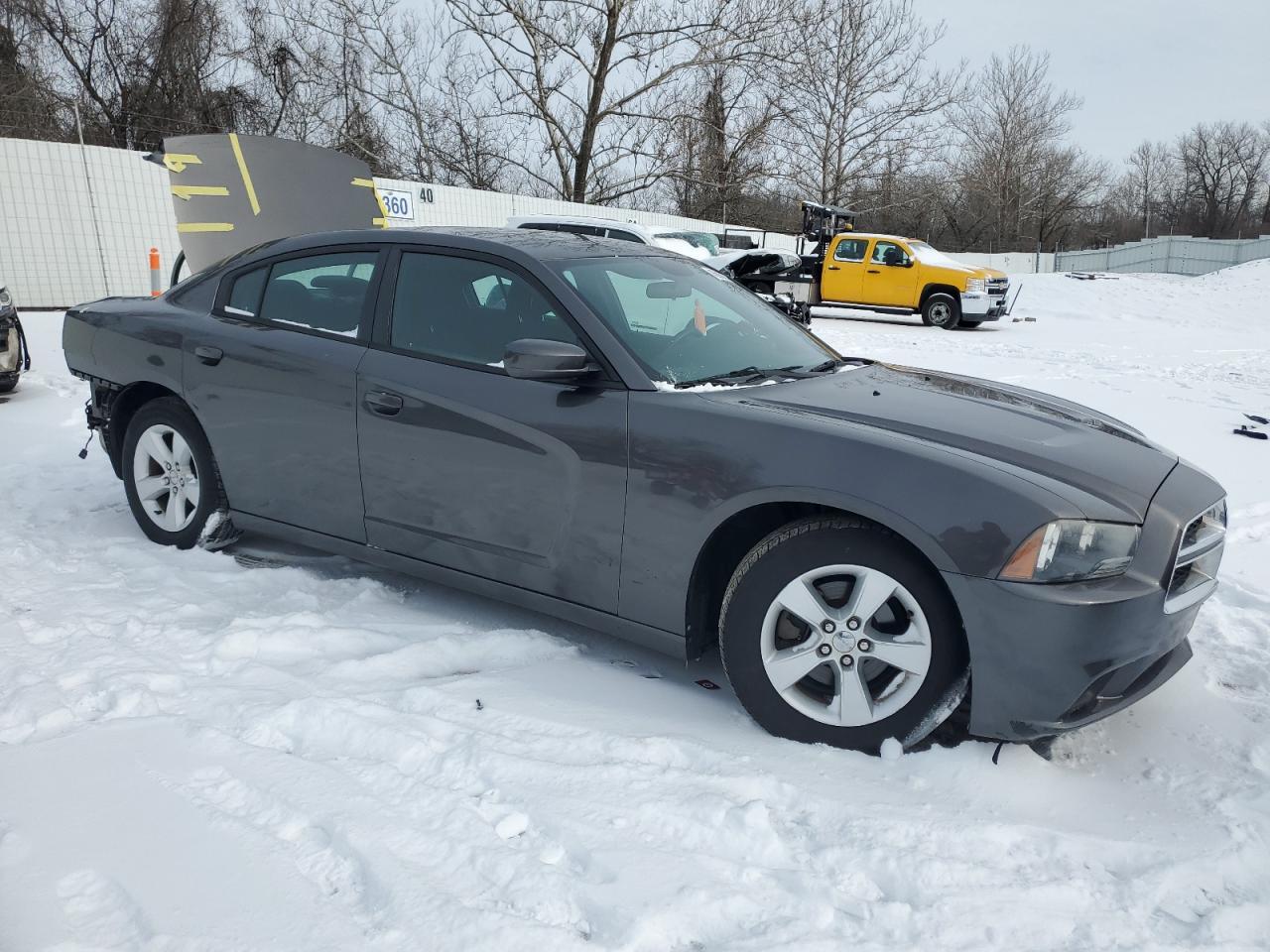 2014 DODGE CHARGER SE - Image 4