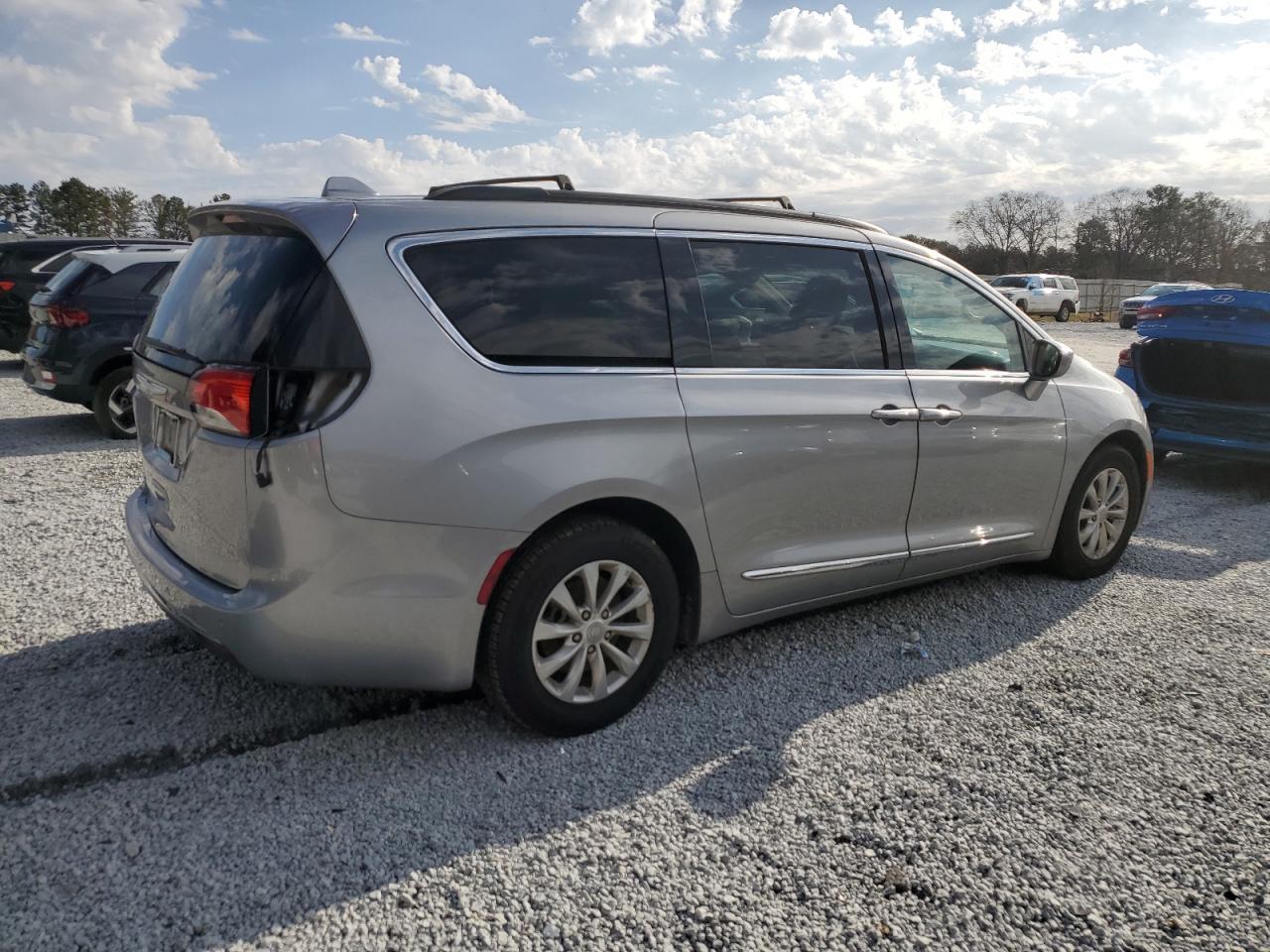 2017 CHRYSLER PACIFICA T - Фото 3