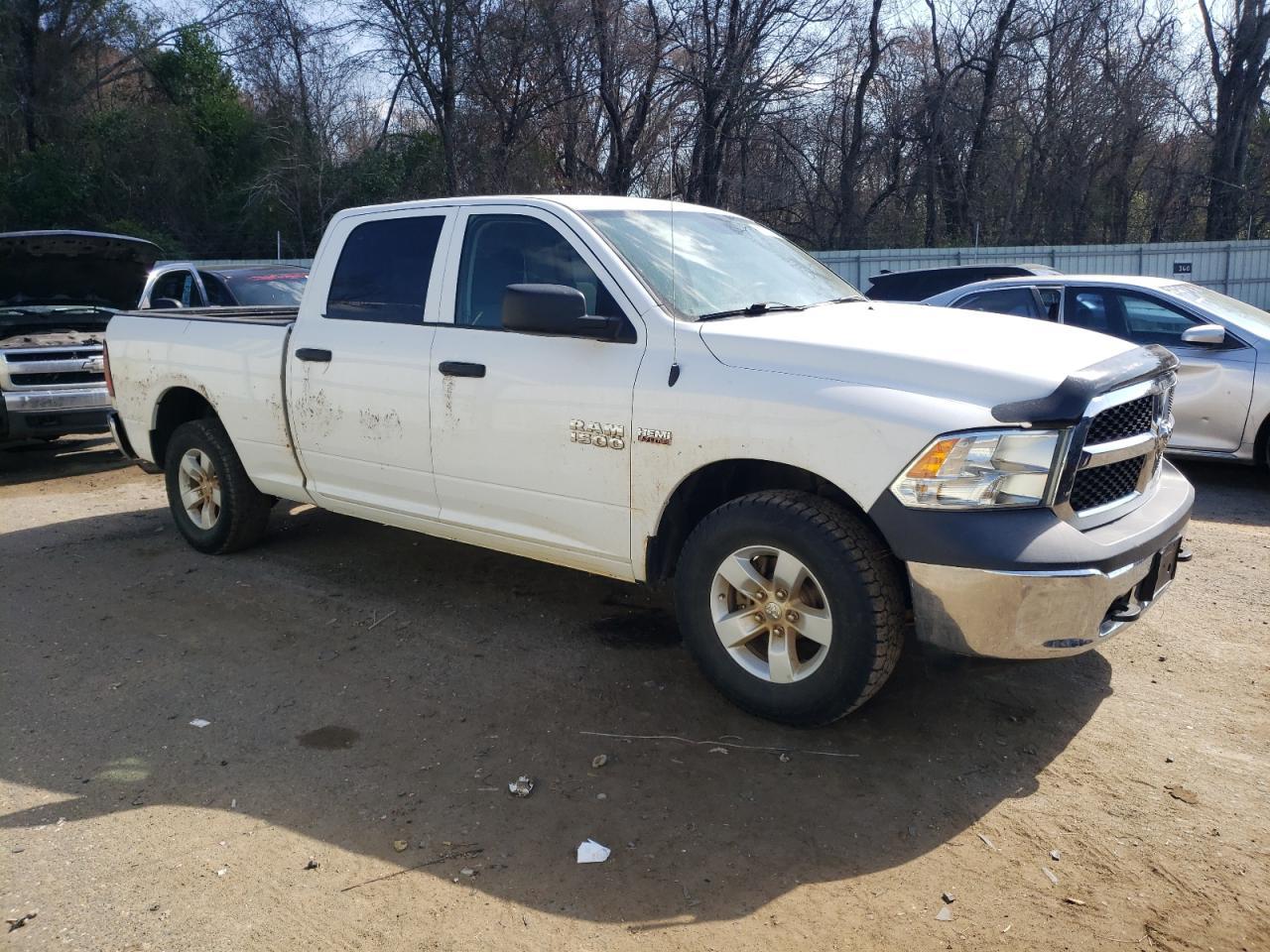 2018 RAM 1500 ST - Image 4