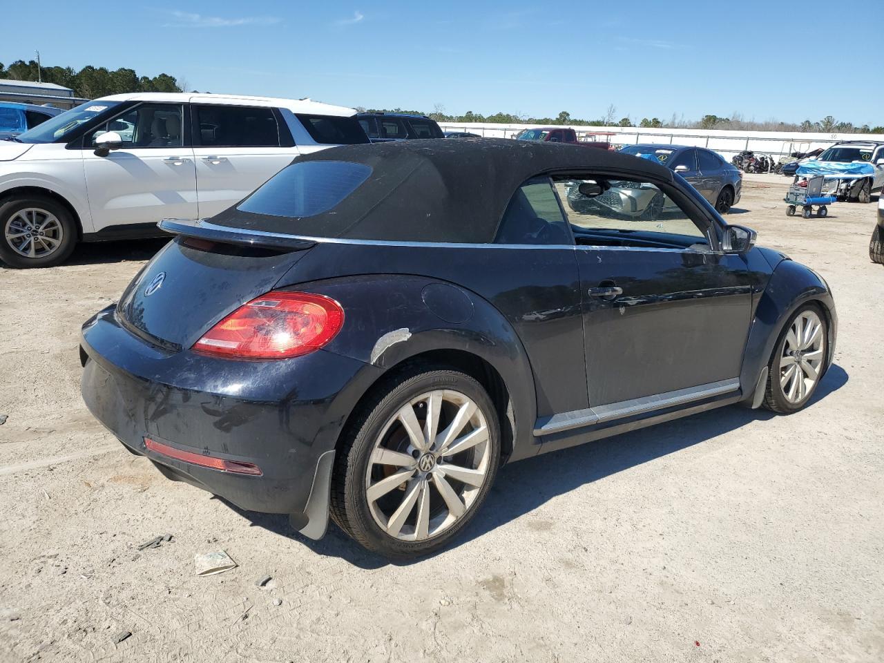 2014 VOLKSWAGEN BEETLE - Фото 3