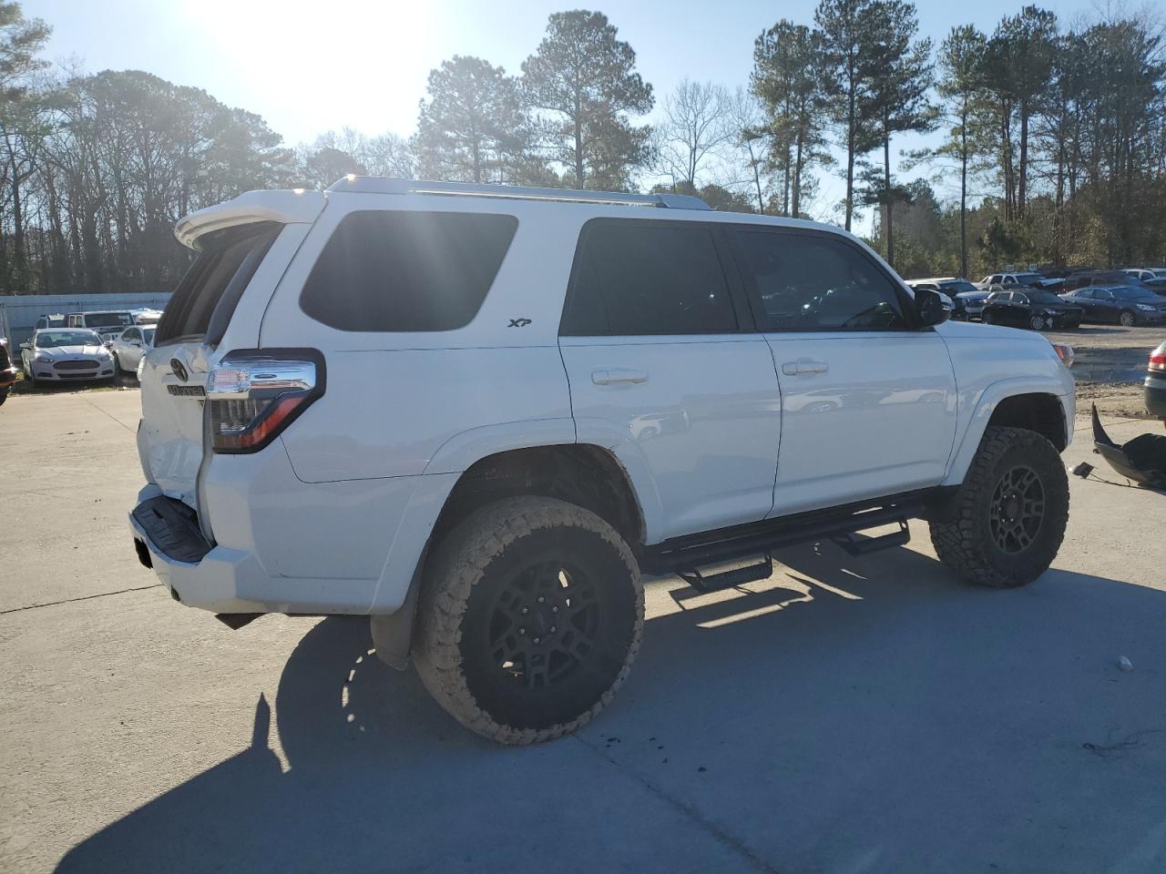 2018 TOYOTA 4RUNNER SR - Image 3