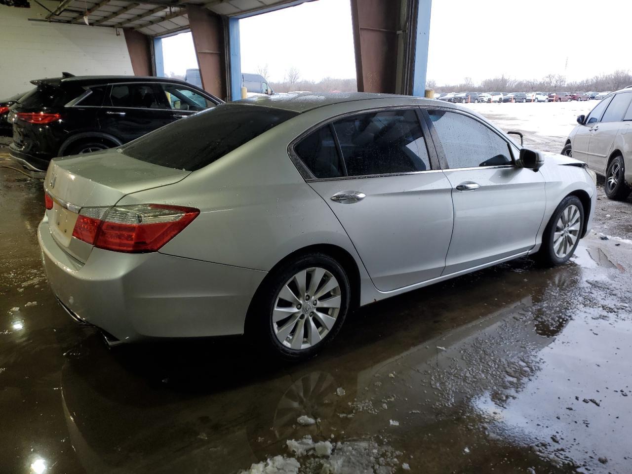 2015 HONDA ACCORD EXL - Image 3