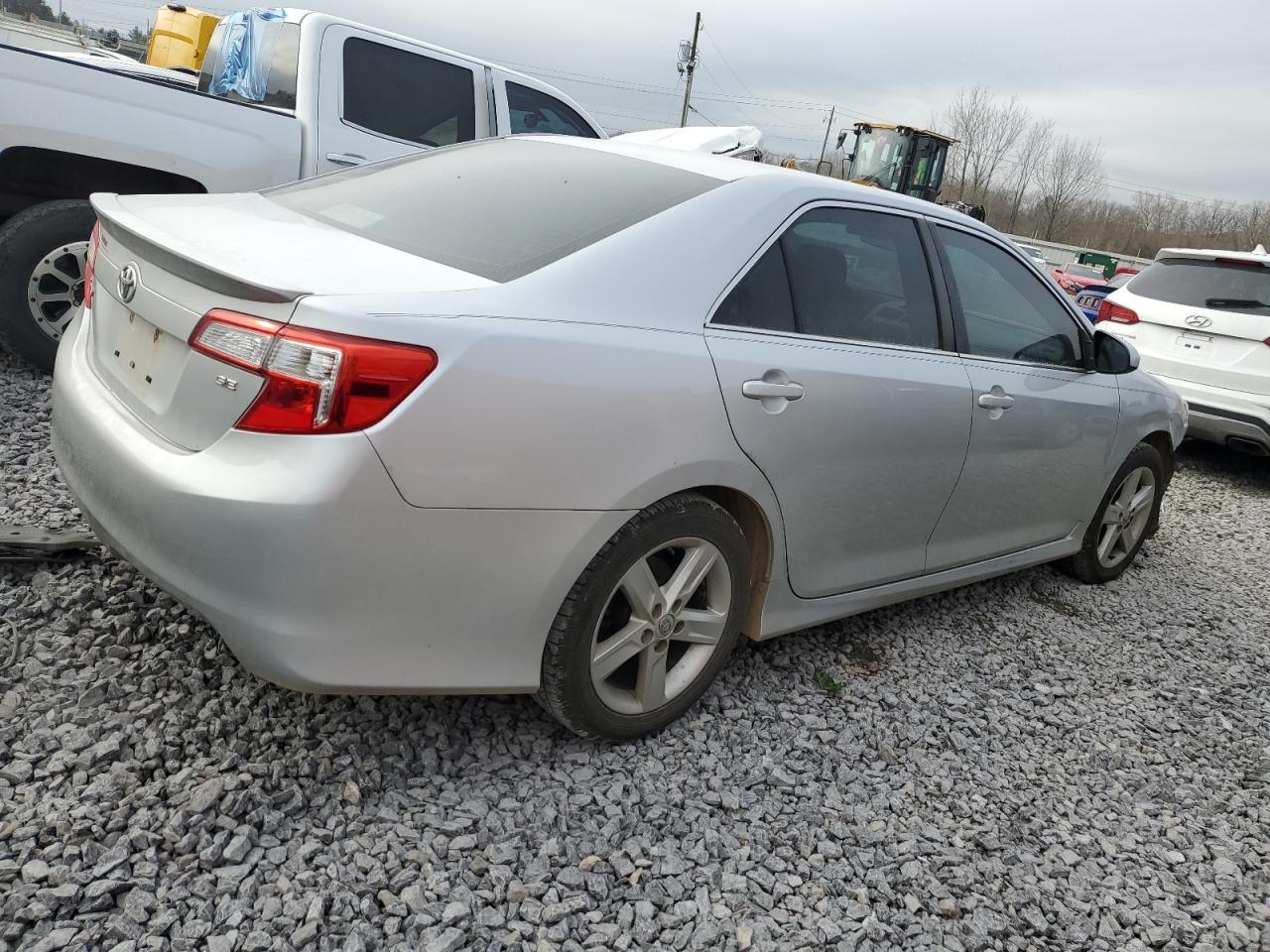 2014 TOYOTA CAMRY L - Image 3