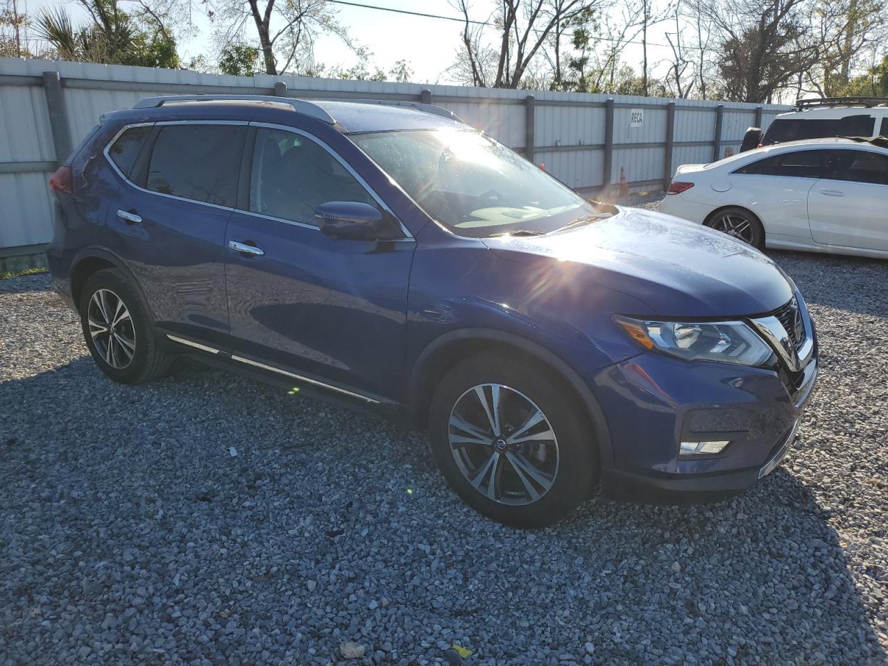 2018 NISSAN ROGUE S - Image 4