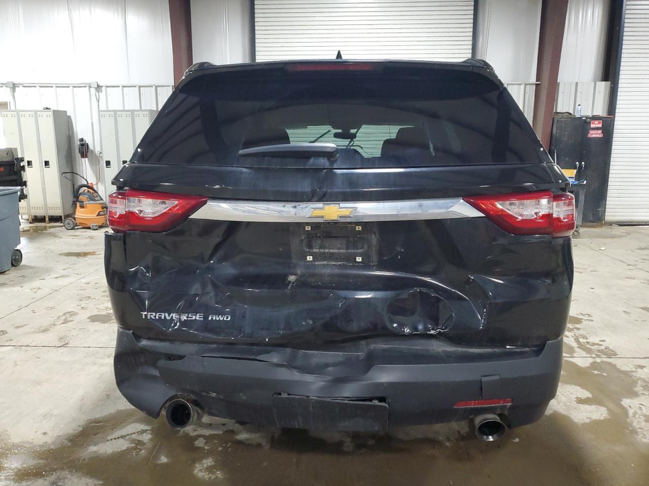 2021 CHEVROLET TRAVERSE L - Фото 6