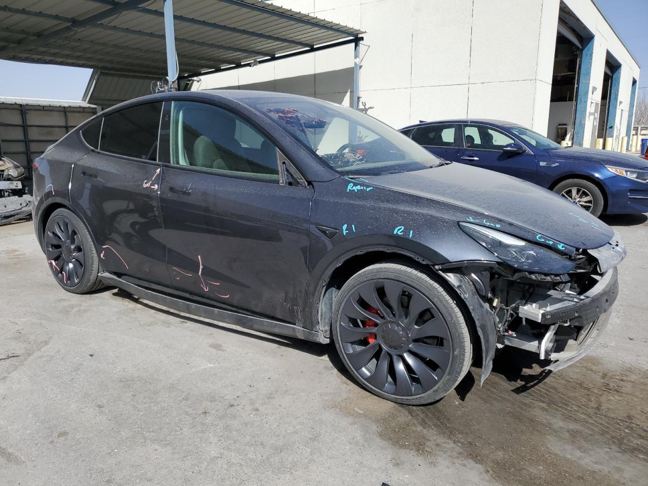 2024 TESLA MODEL Y - Image 4