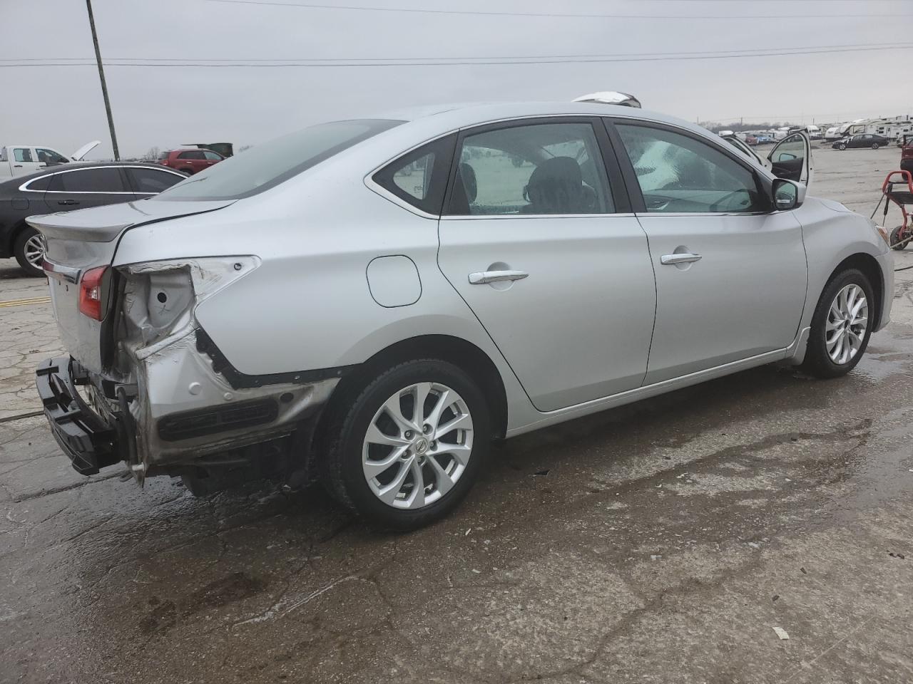2017 NISSAN SENTRA S - Фото 3