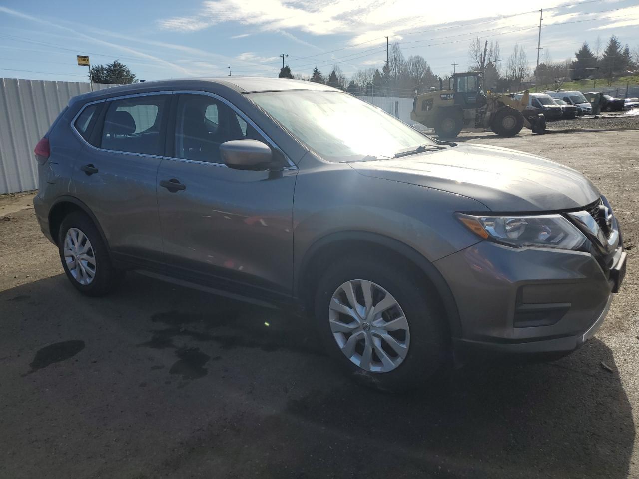 2017 NISSAN ROGUE S - Фото 4
