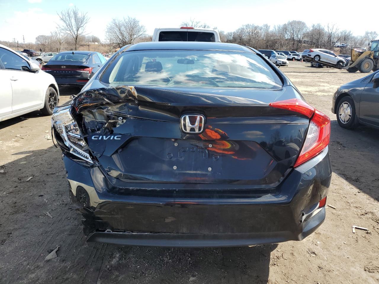2016 HONDA CIVIC LX - Image 6