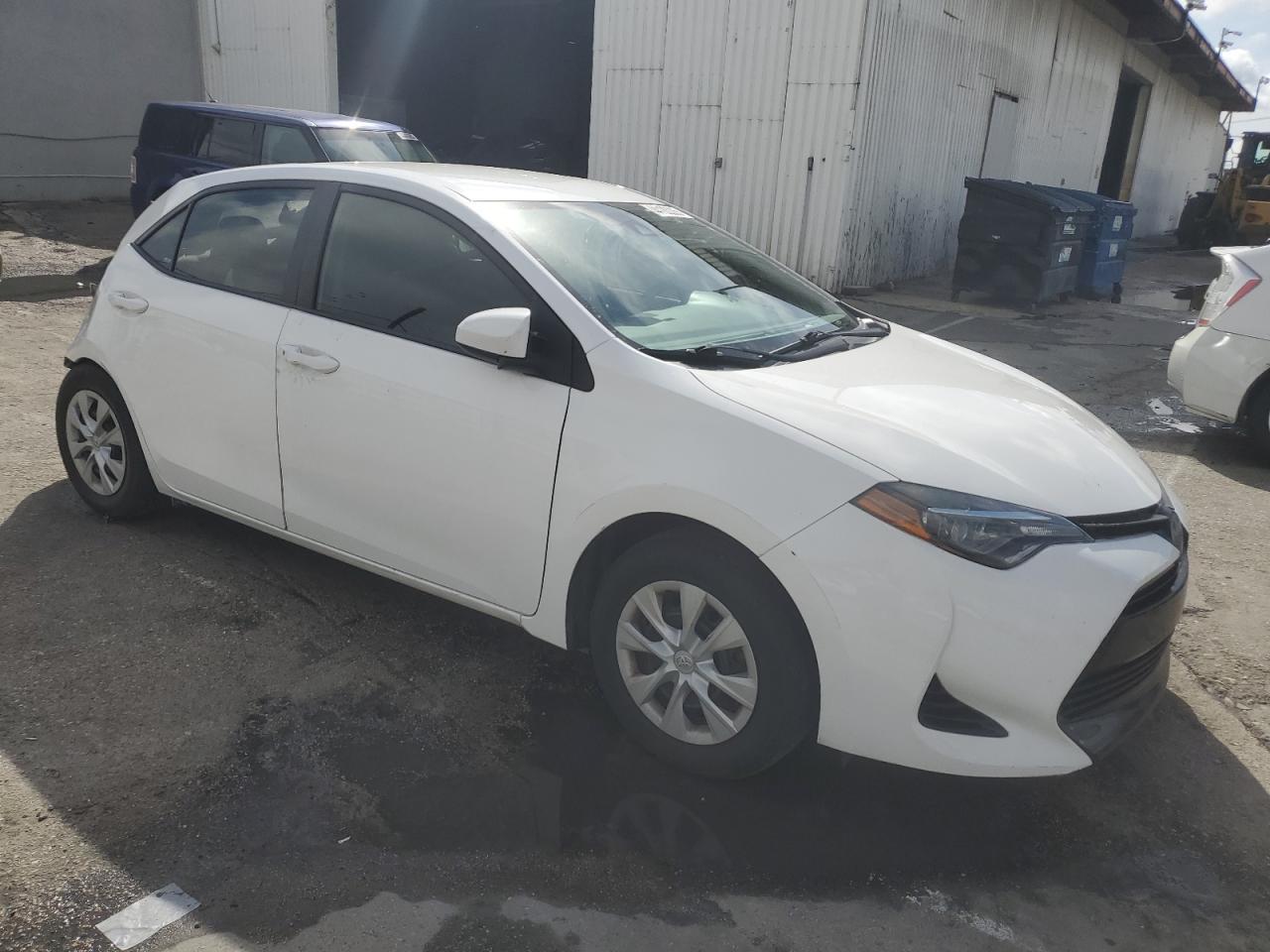 2019 TOYOTA COROLLA L - Фото 4