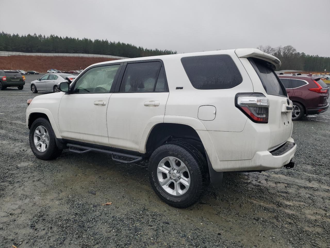 2018 TOYOTA 4RUNNER SR - Image 2