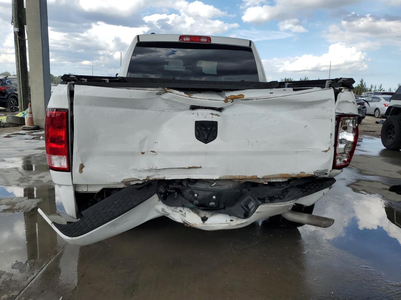 2017 RAM 1500 ST - Image 6