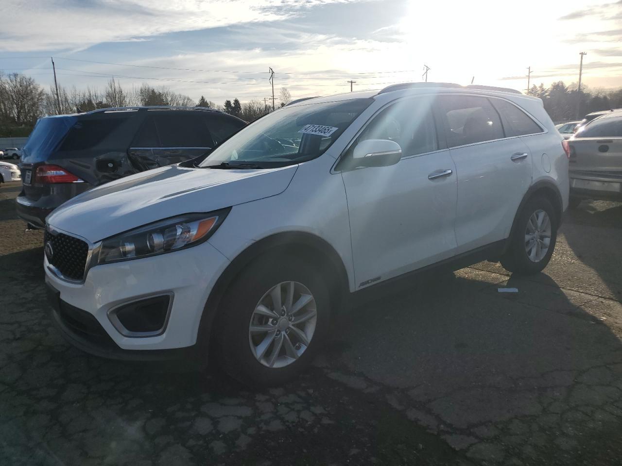 2016 KIA SORENTO LX