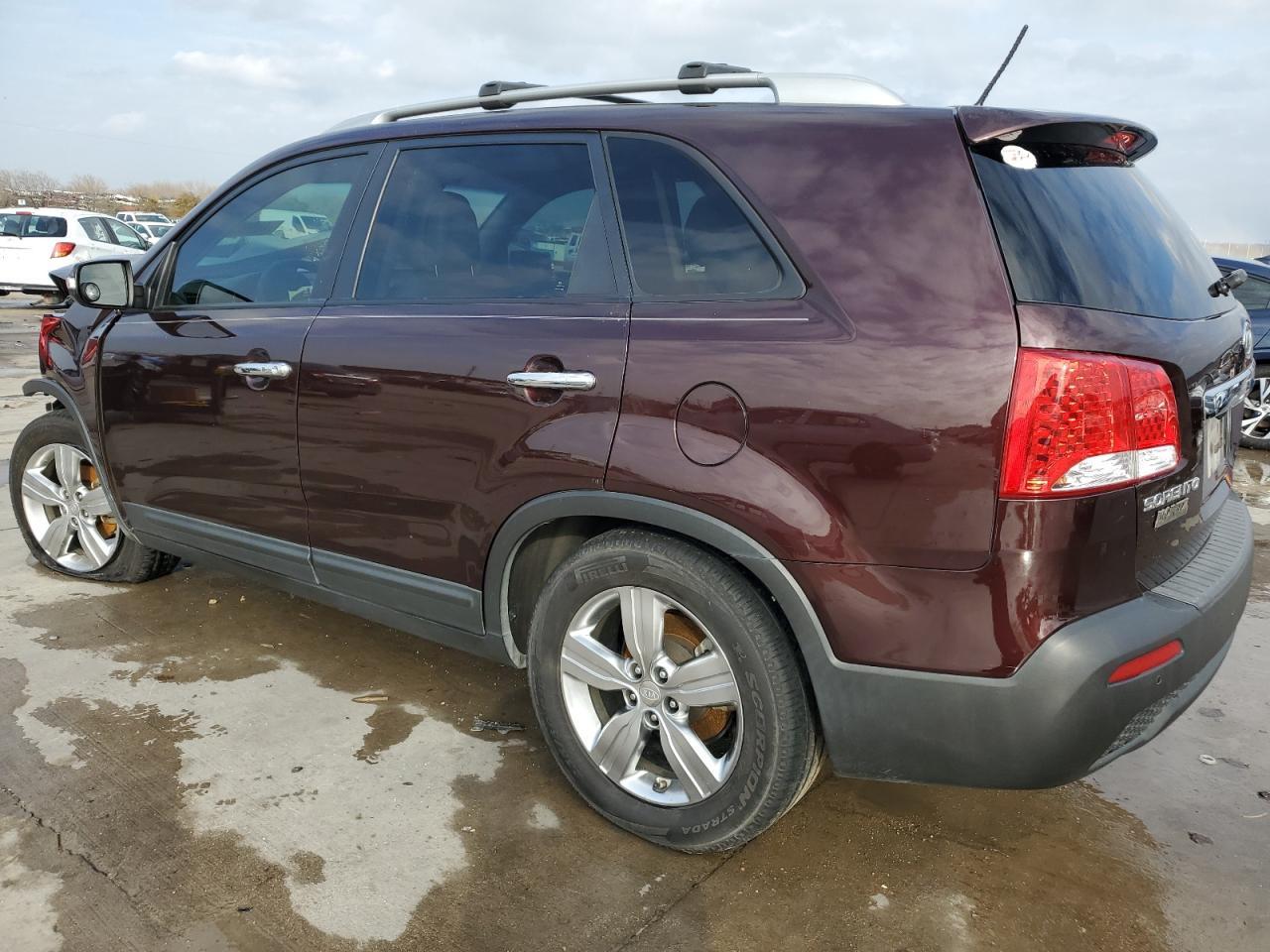 2012 KIA SORENTO EX - Image 2