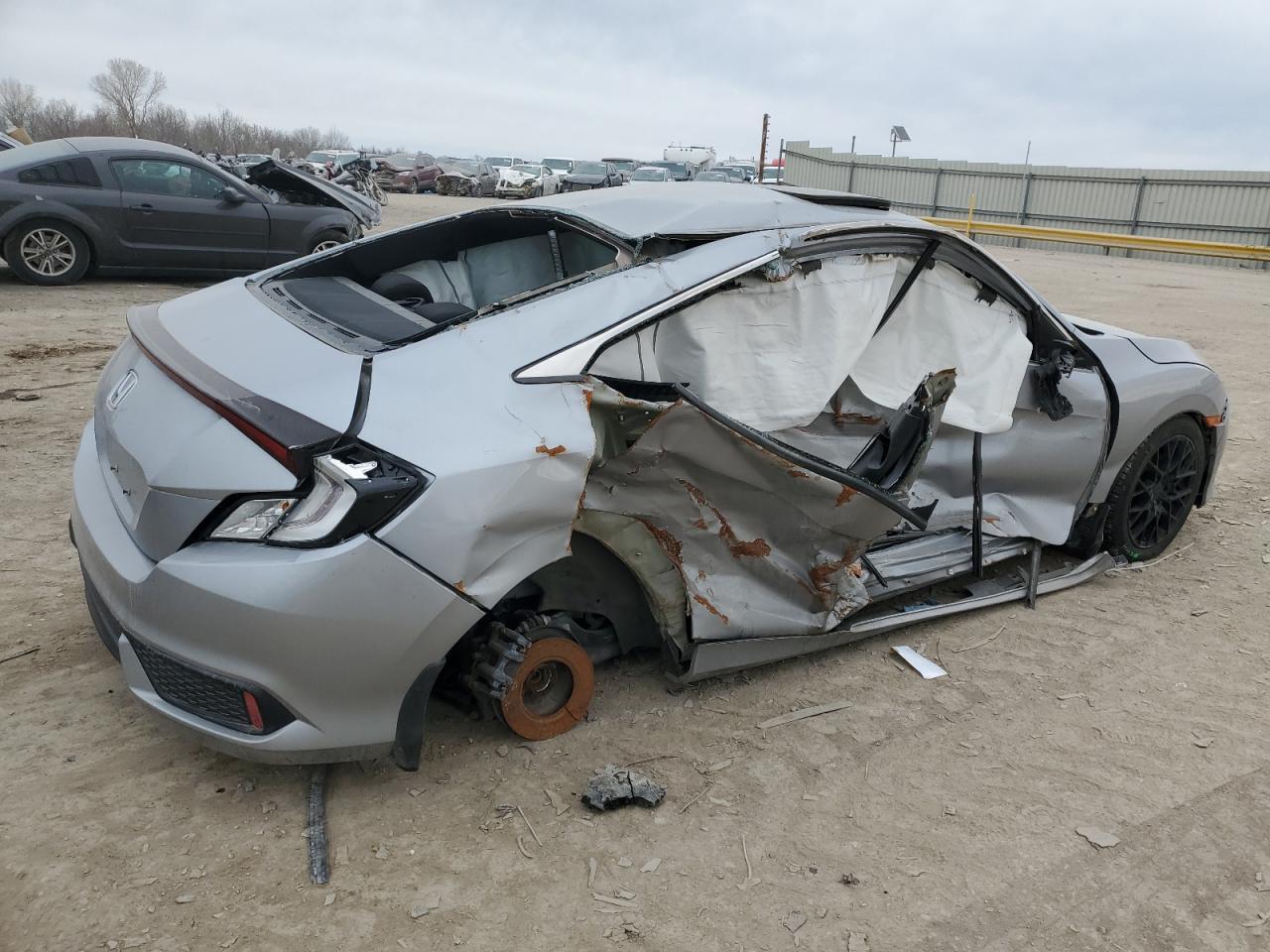 2017 HONDA CIVIC LX - Image 3