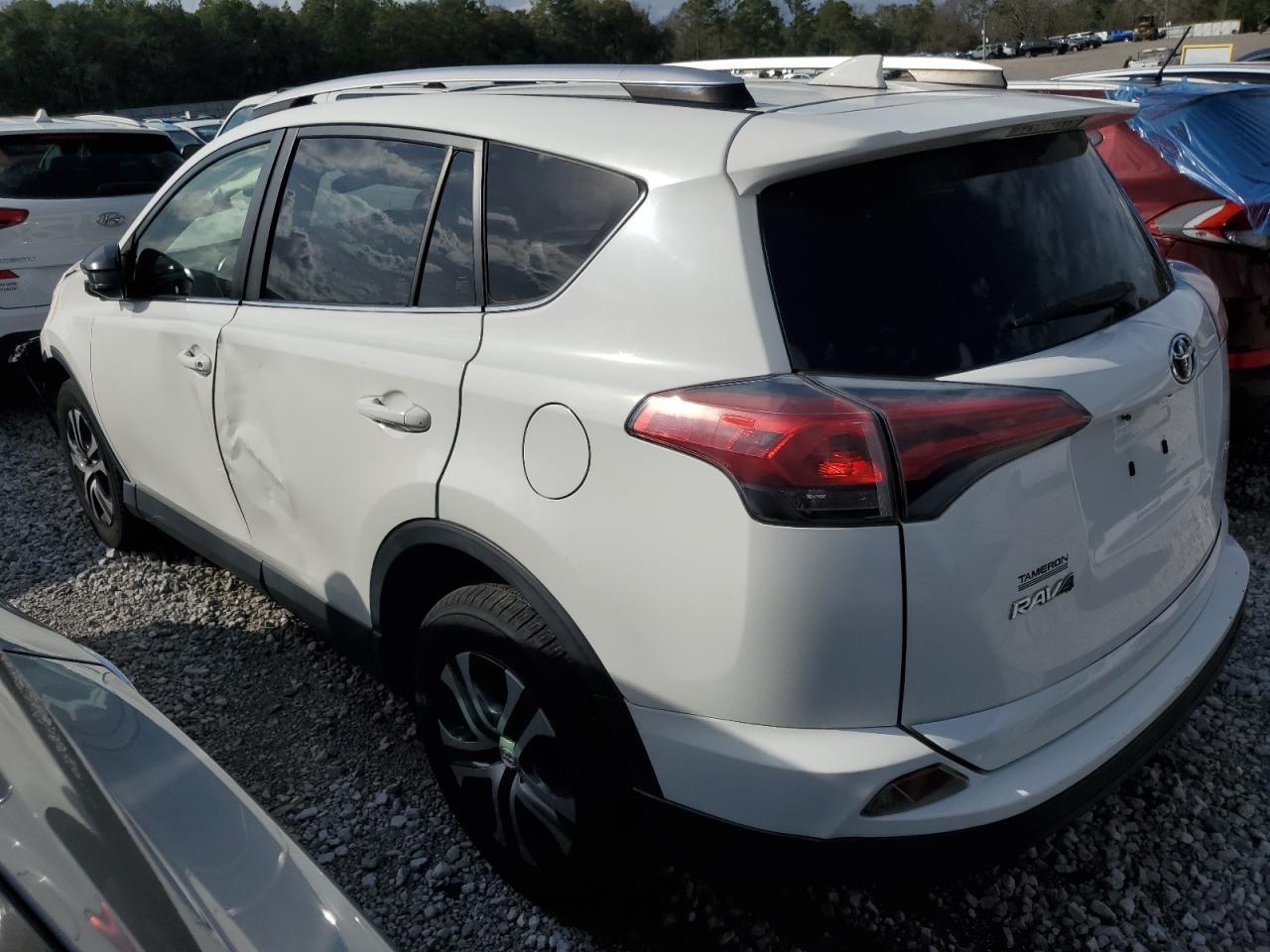 2016 TOYOTA RAV4 LE - Фото 2