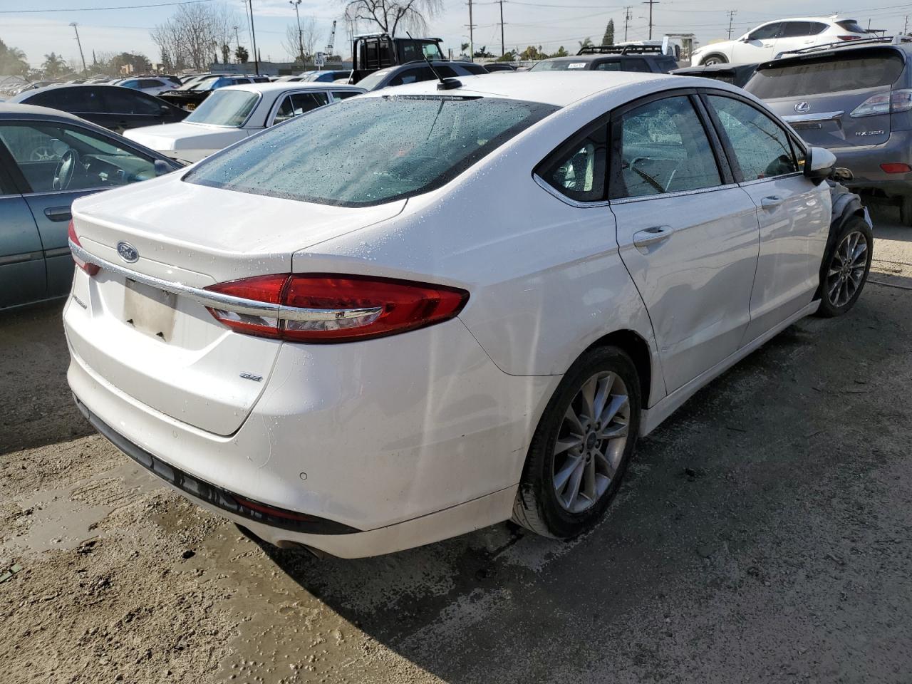 2017 FORD FUSION SE - Фото 3