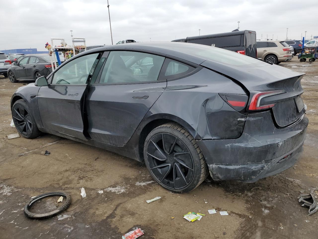 2024 TESLA MODEL 3 - Фото 2