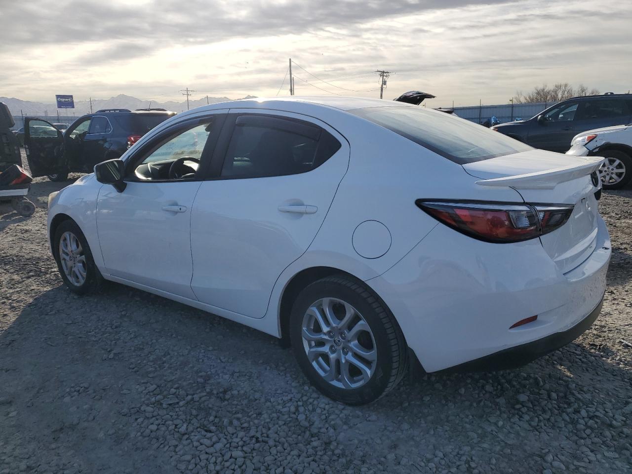 2017 TOYOTA YARIS IA - Image 2