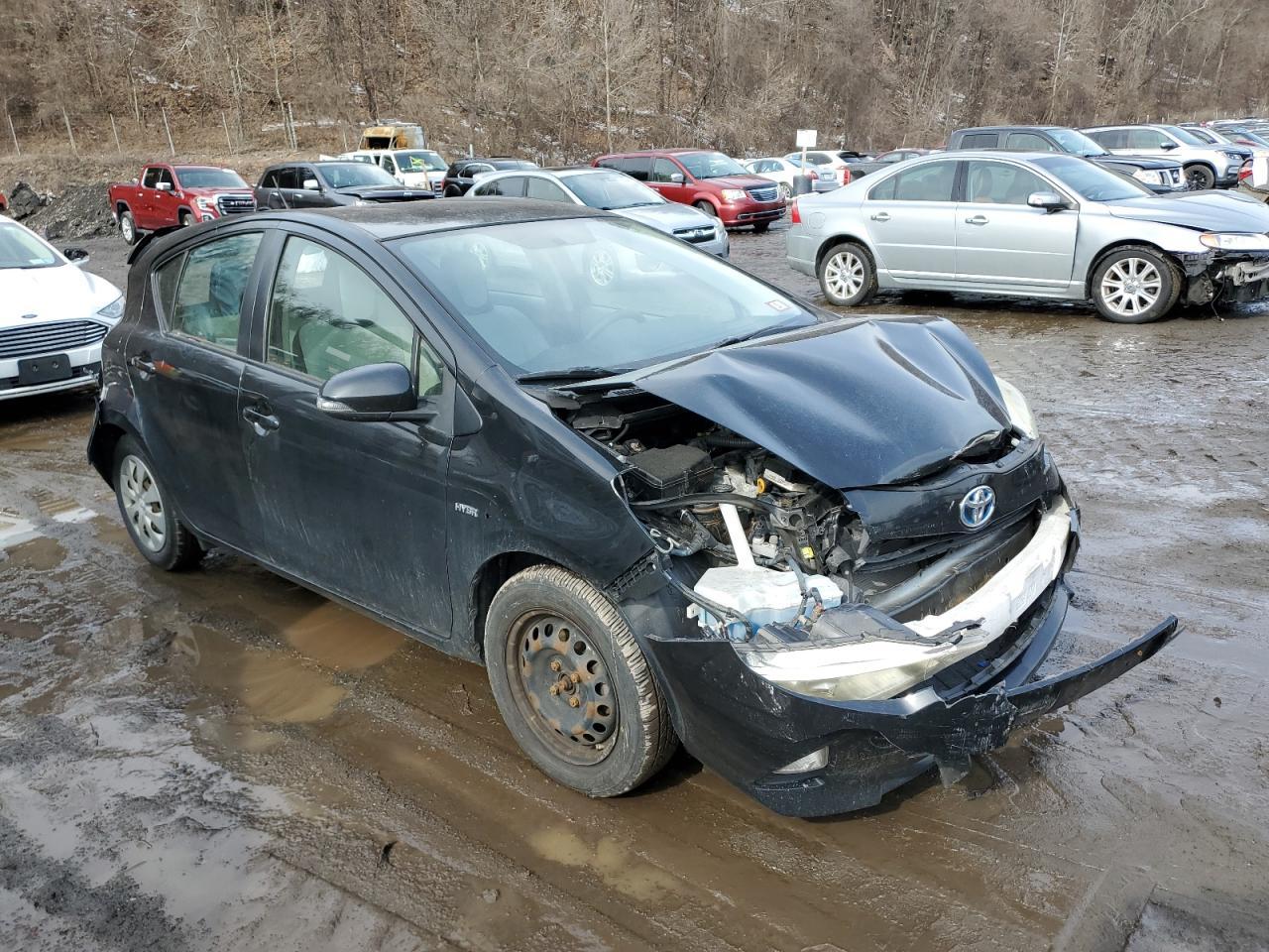2013 TOYOTA PRIUS C - Image 4