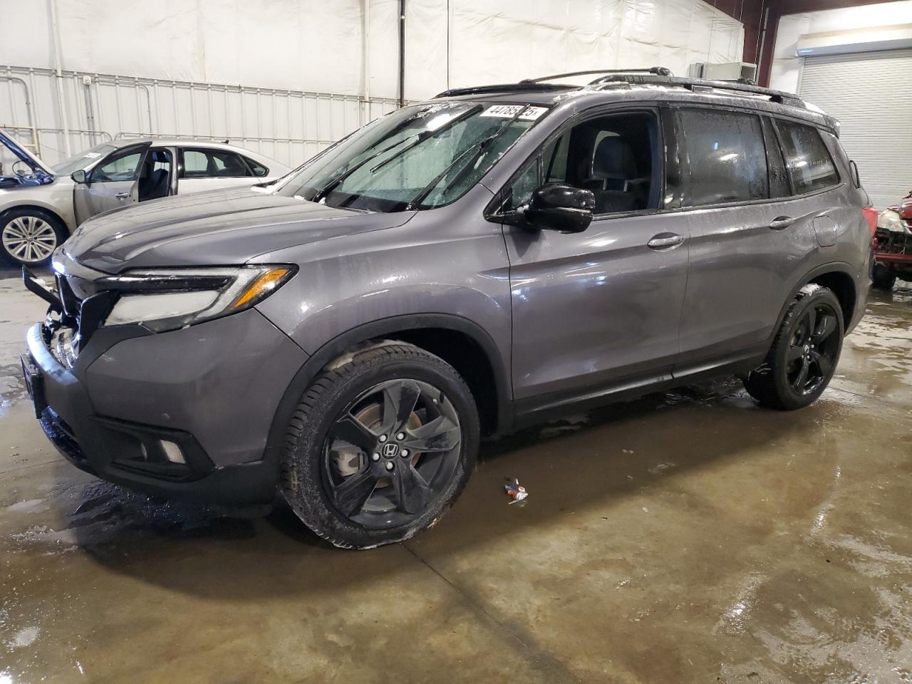 2019 HONDA PASSPORT E car image