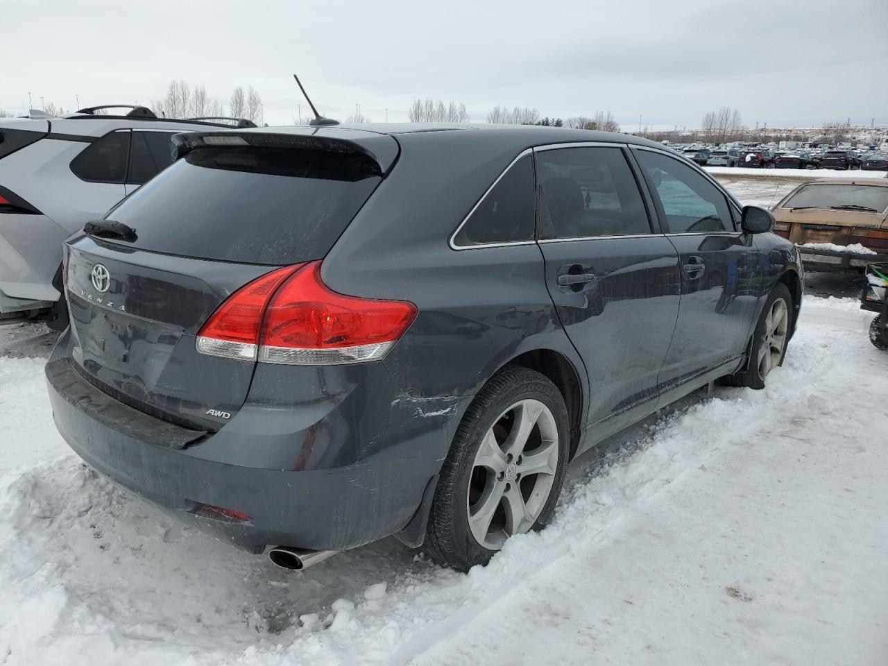 2011 TOYOTA VENZA - Image 3