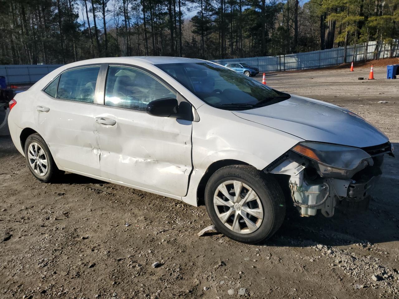 2015 TOYOTA COROLLA L - Image 4