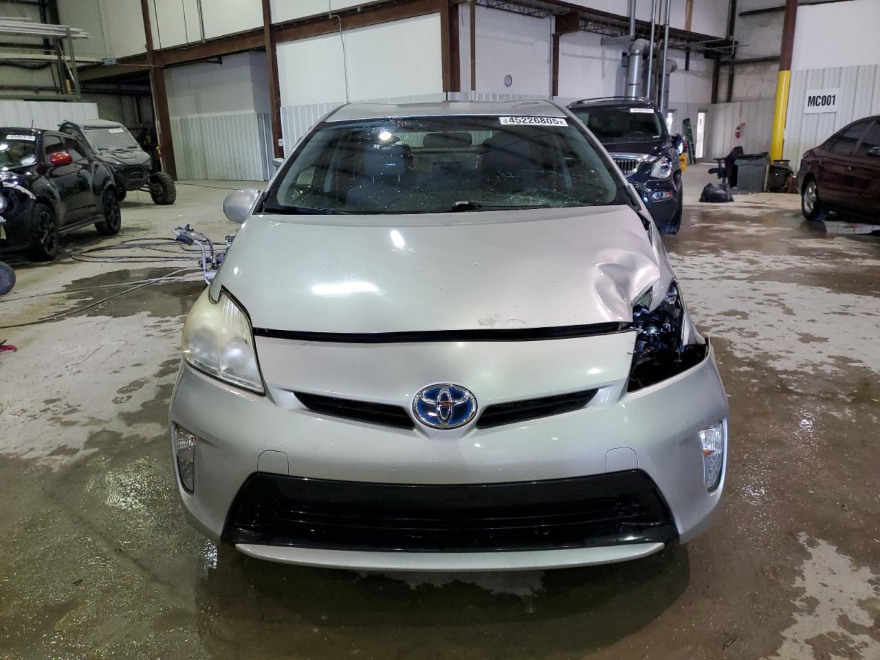 2013 TOYOTA PRIUS - Фото 5