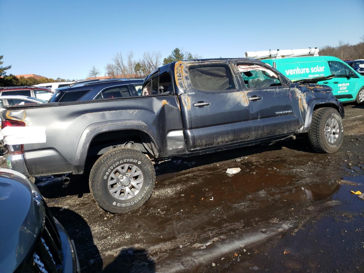 2019 TOYOTA TACOMA DOU - Фото 3