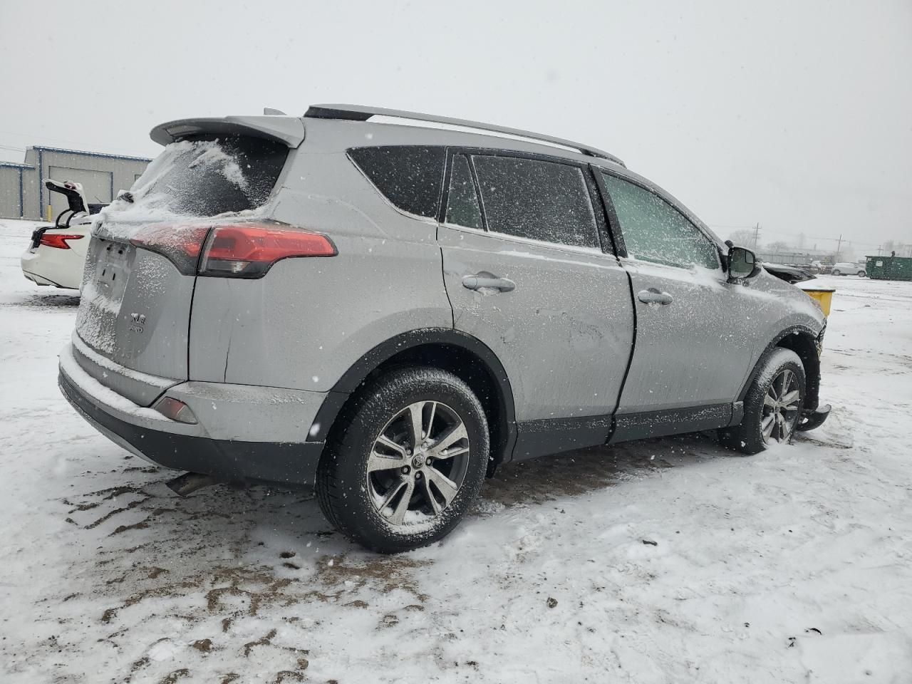 2017 TOYOTA RAV4 XLE - Image 3