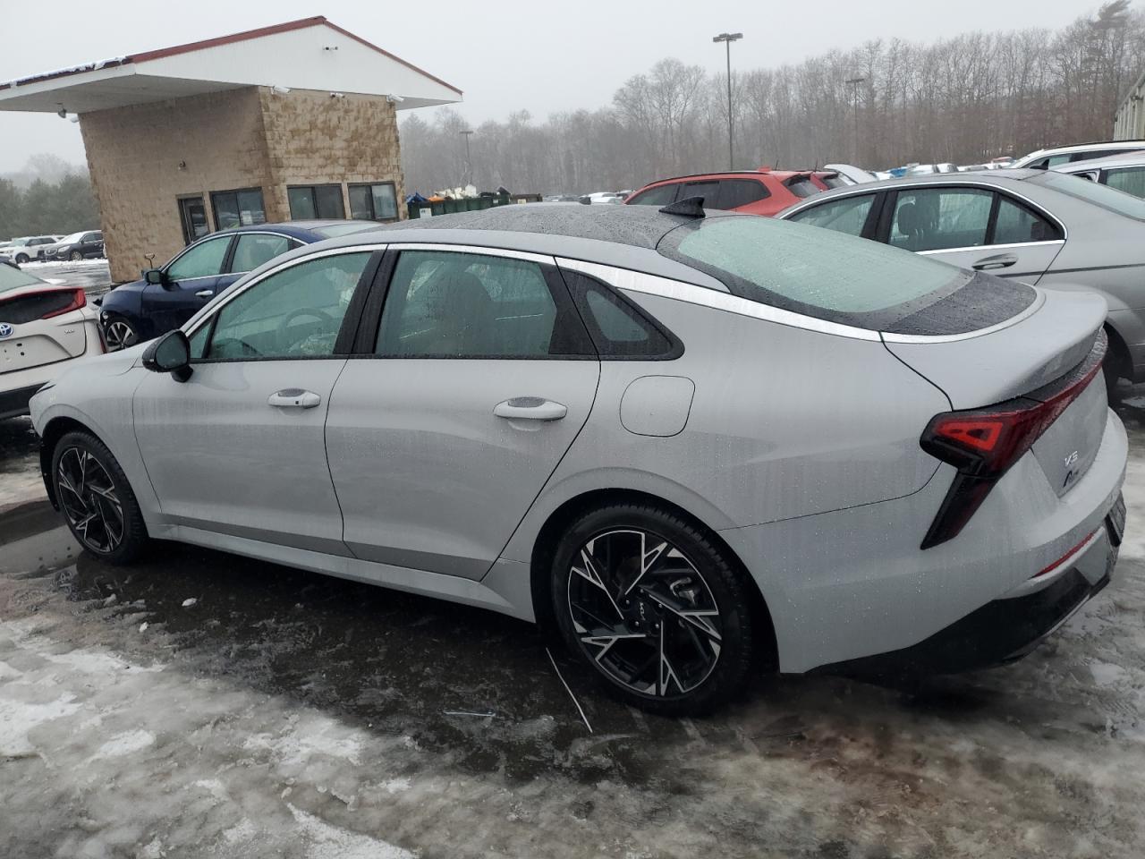 2025 KIA K5 GT LINE - Фото 2