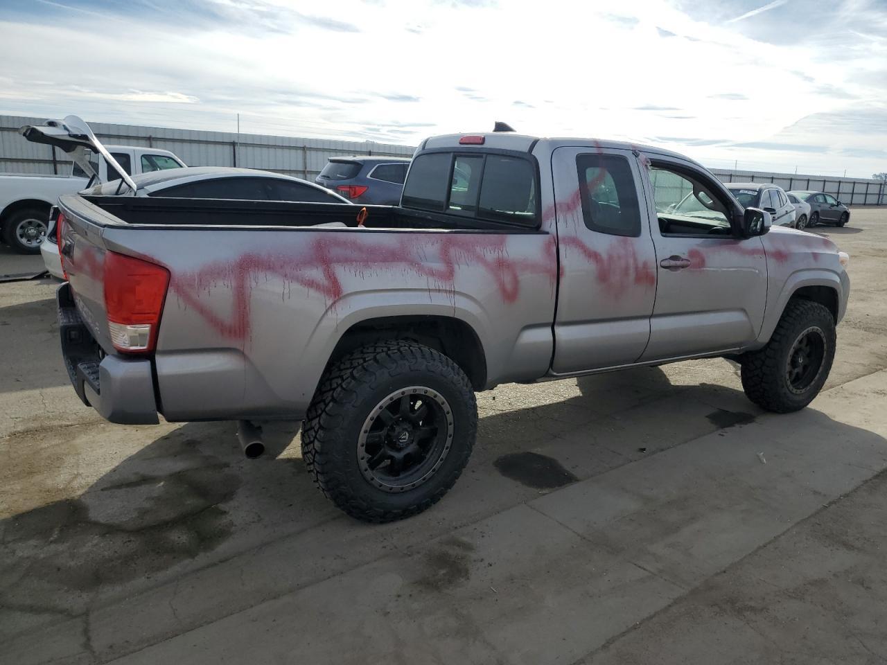 2017 TOYOTA TACOMA ACC - Фото 3